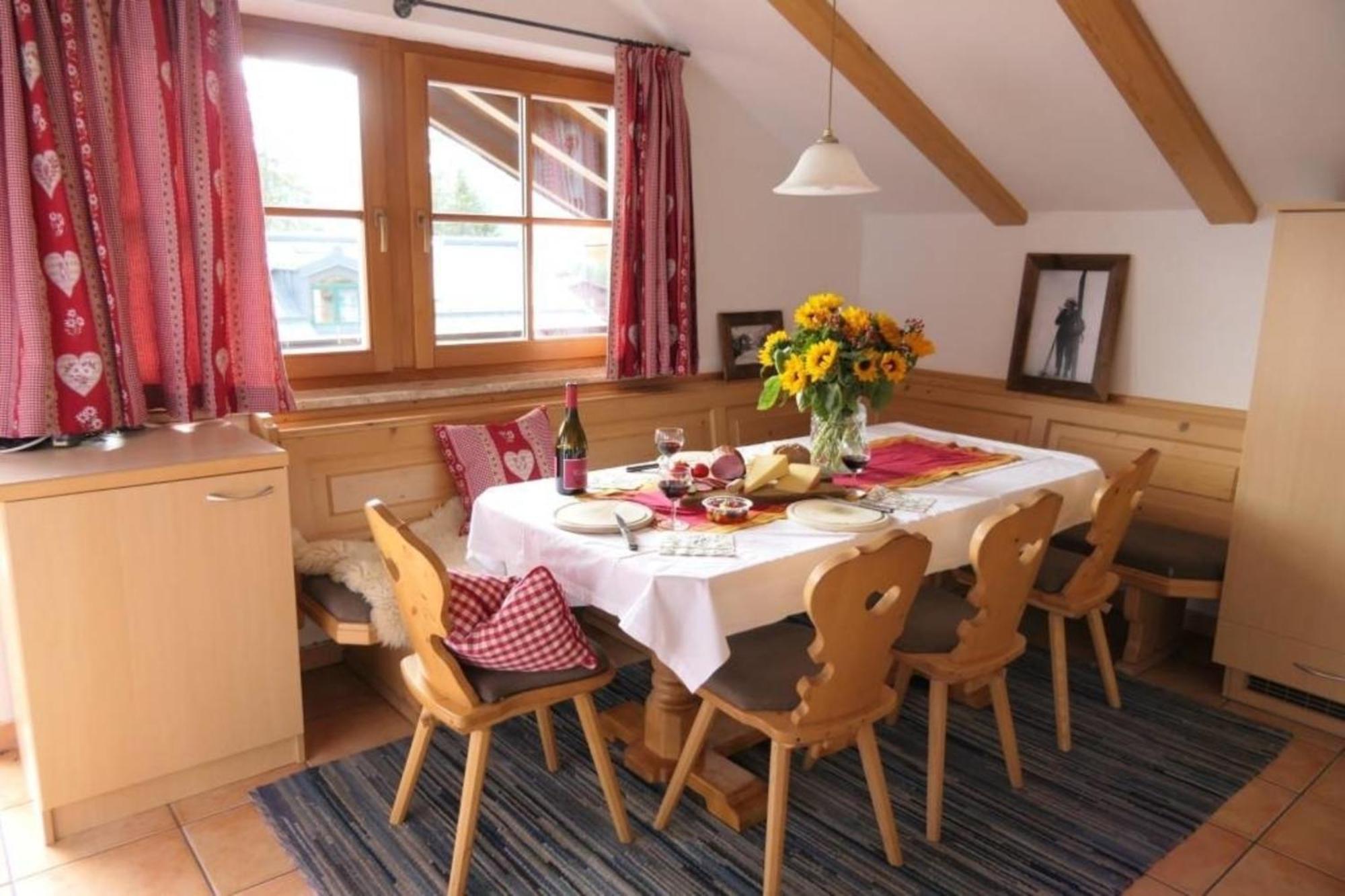 Ski In Out! Gemuetliche Dachgeschosswohnung Konigsleiten Extérieur photo